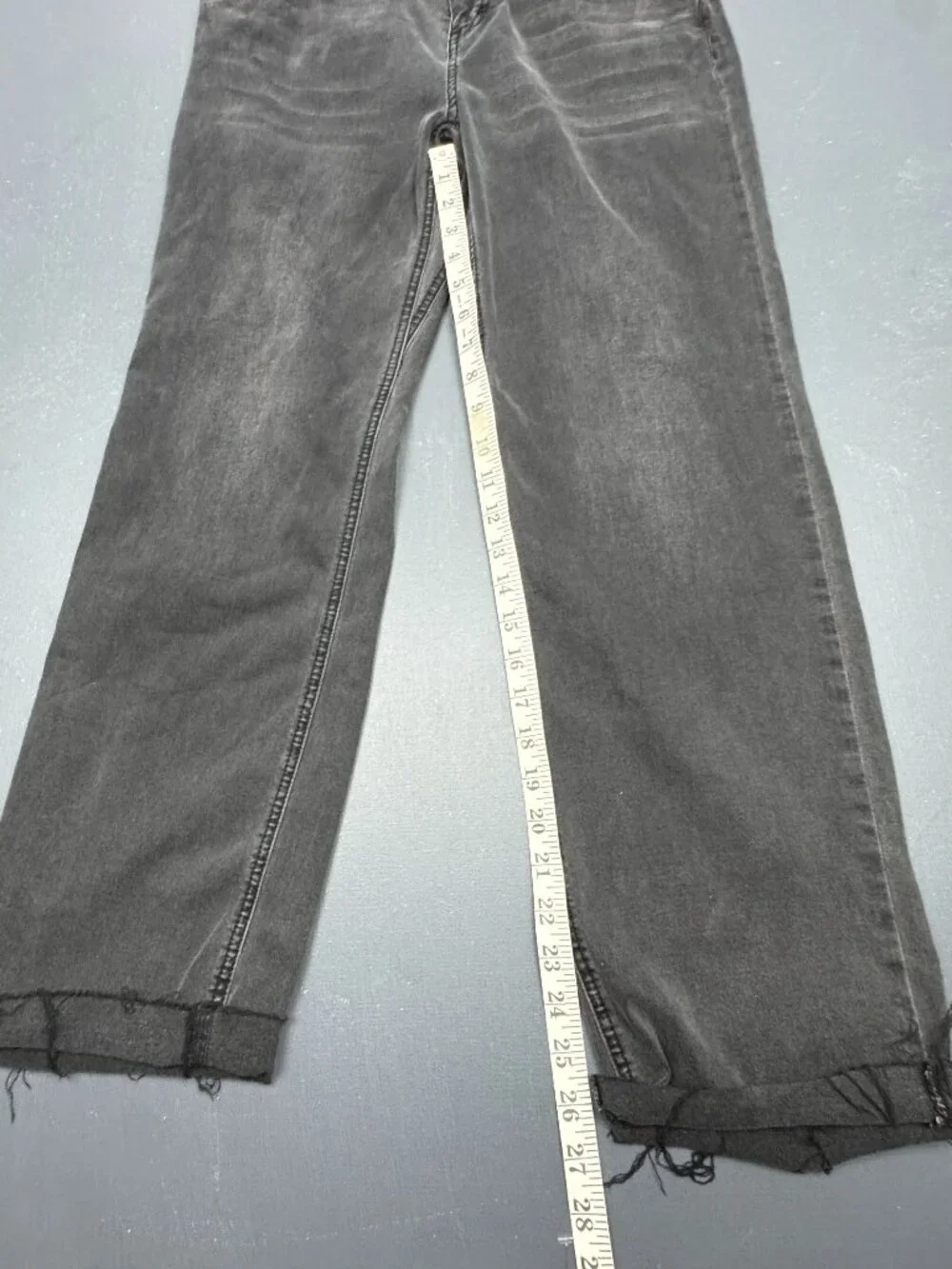 Ripton & Co Womens Size 29 Black Stretch Wide Leg Raw Hem Cargo Jeans High Rise - Picture 12 of 14
